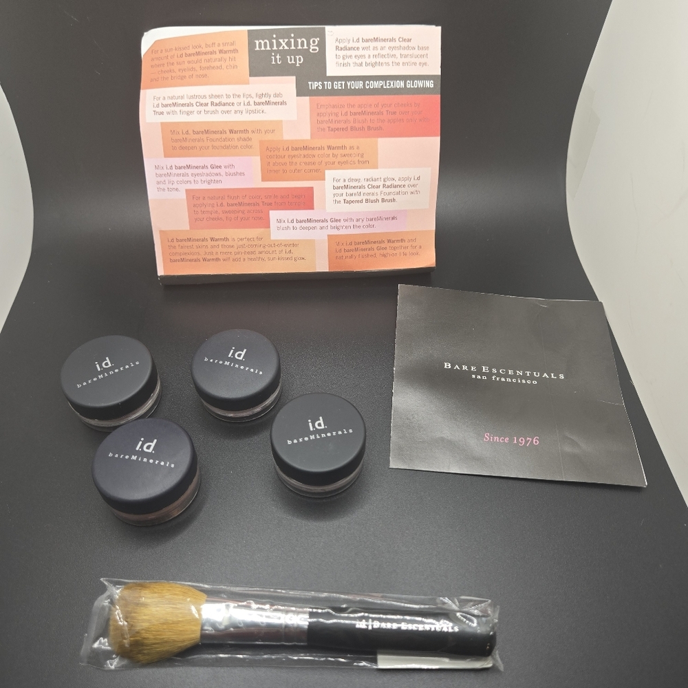 Sealed i.d. bareMinerals All Over Face Color 4pc Set + Brush